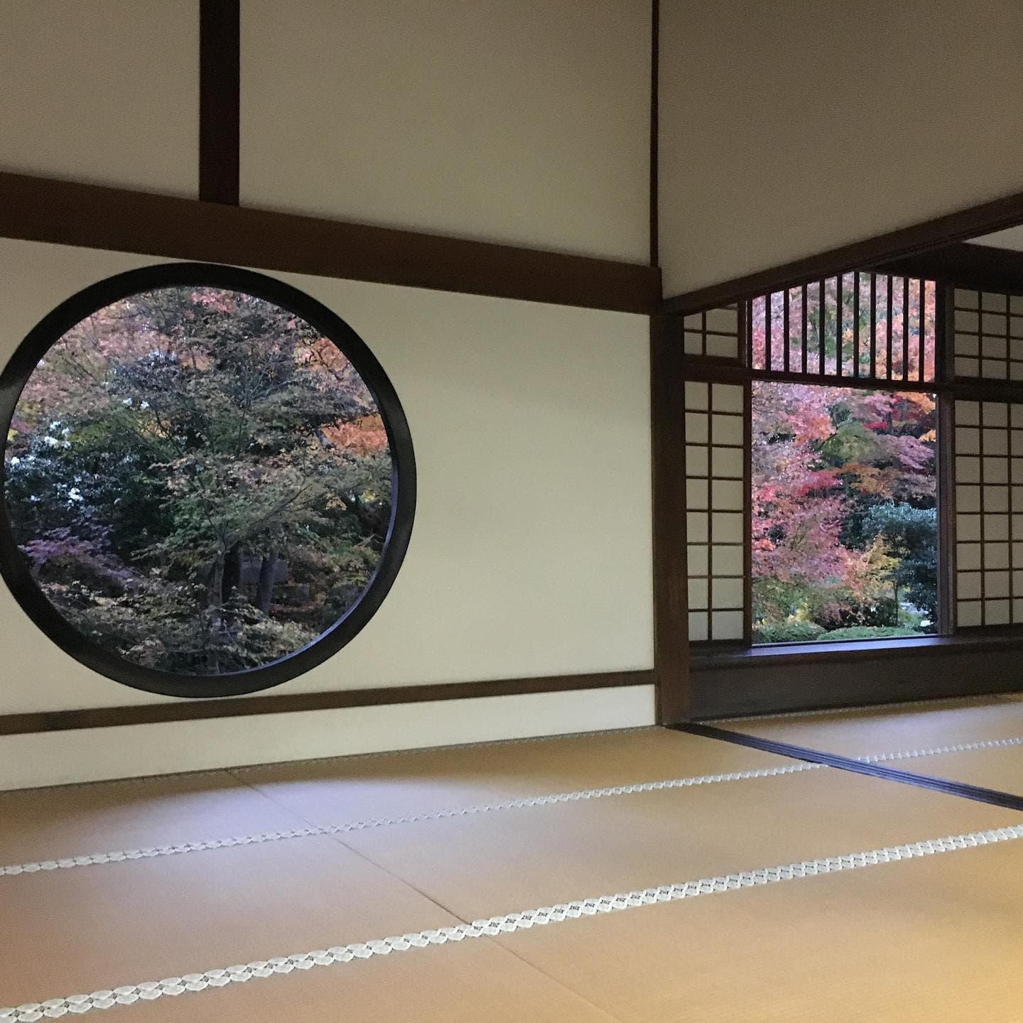 京都観光に便利な貸切バス旅行