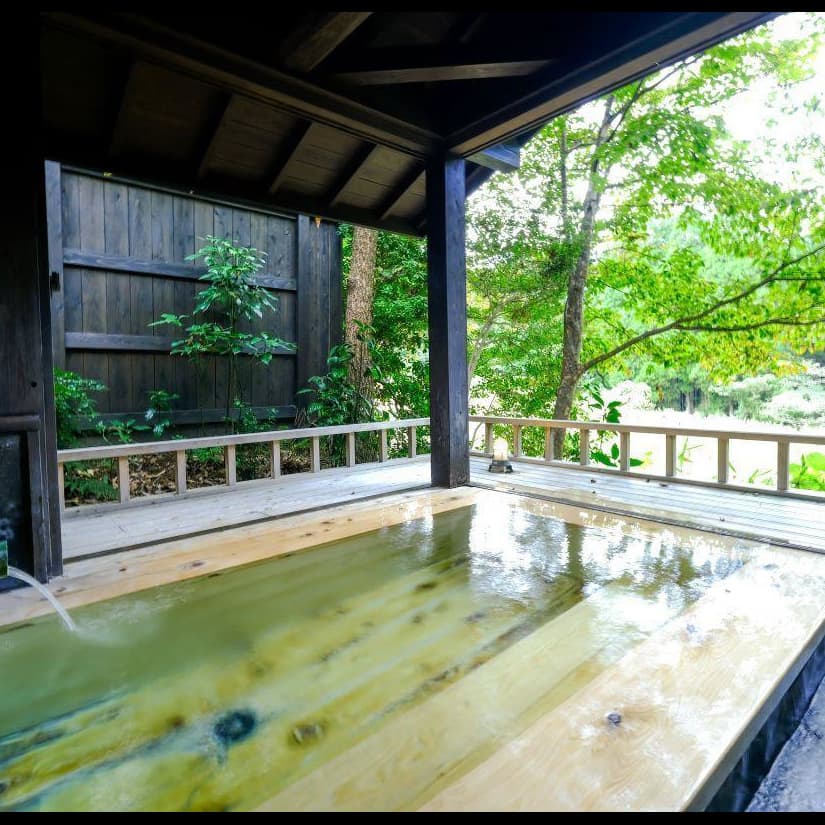 温泉好きが集う貸切バス旅行